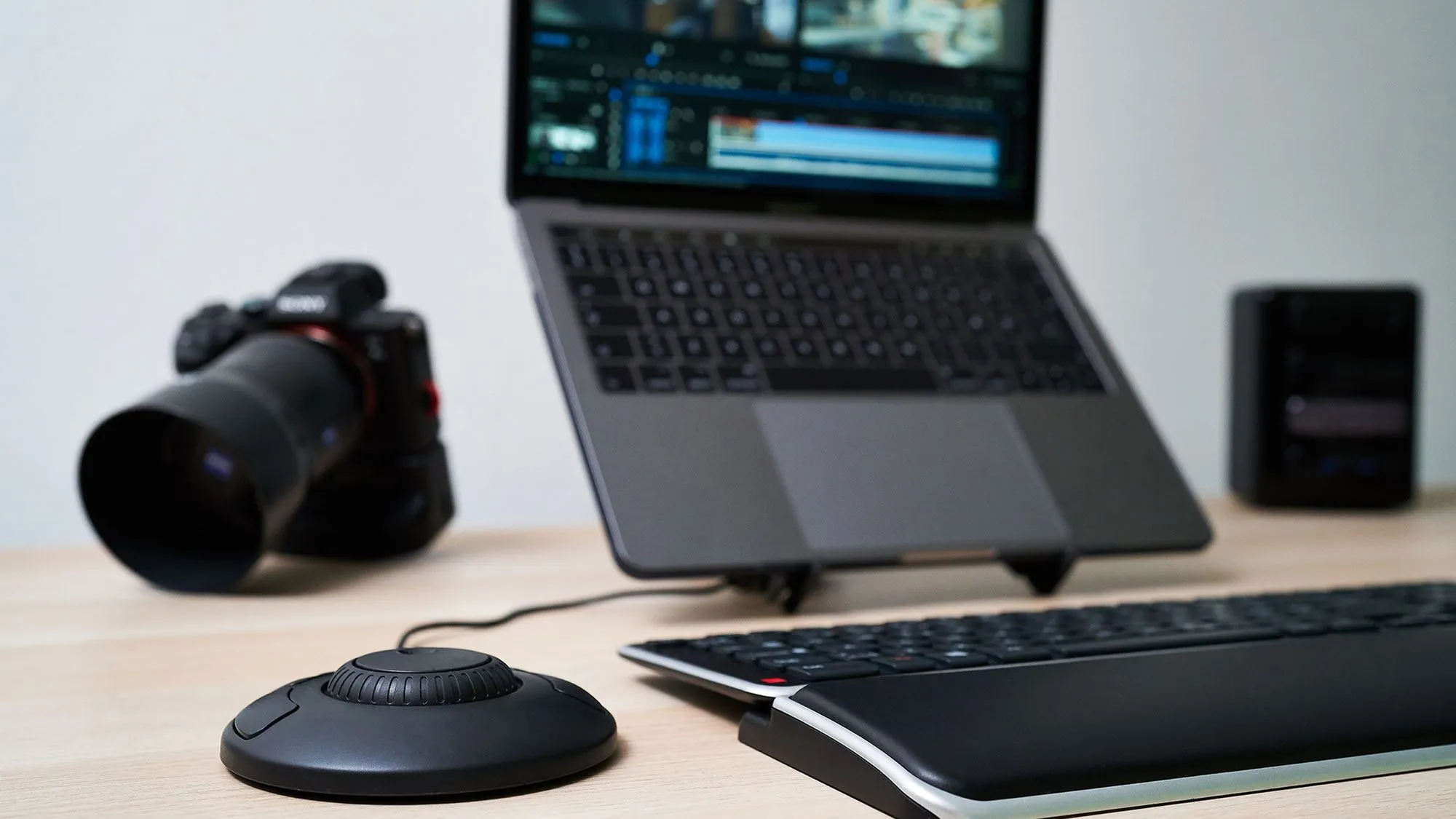 Shuttle Xpress - Multimedia Controller for Editors